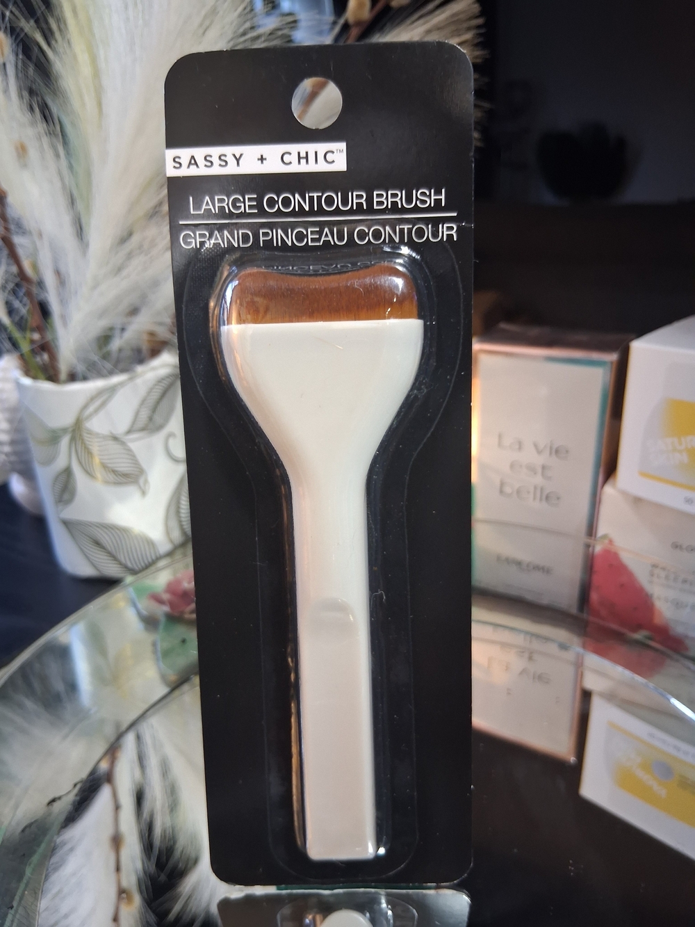 SASSY + CHIC Large Contour Brush - Cream